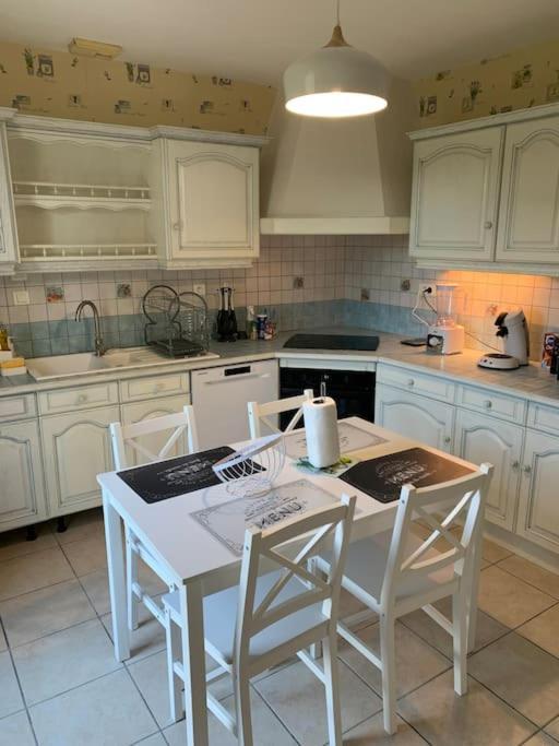 Gite 3 Etoiles Les Gourlines Avec Balneo, Veranda, Piscine Et Garage Avermes Extérieur photo