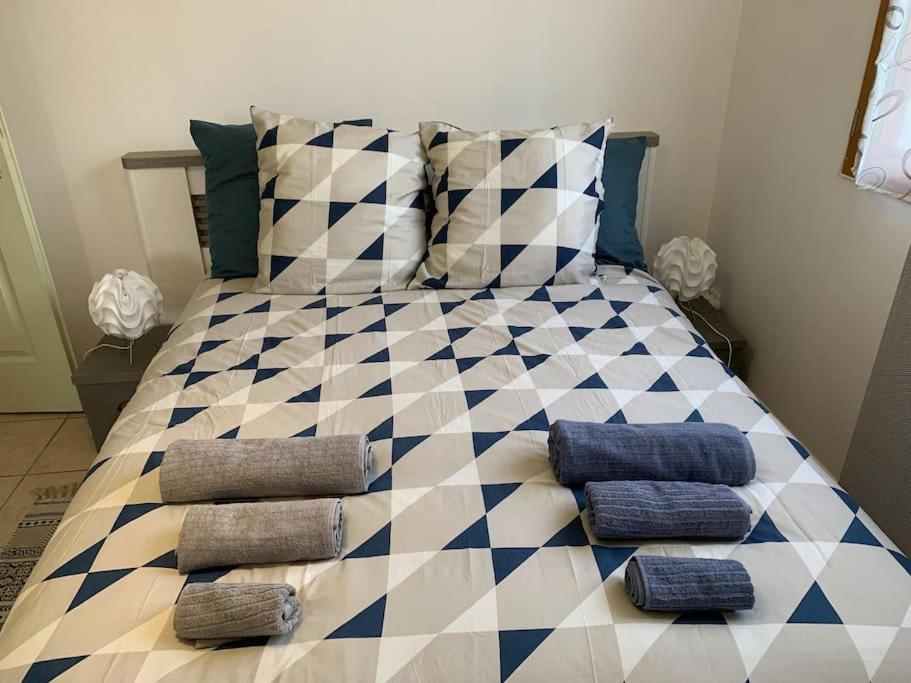 Gite 3 Etoiles Les Gourlines Avec Balneo, Veranda, Piscine Et Garage Avermes Extérieur photo